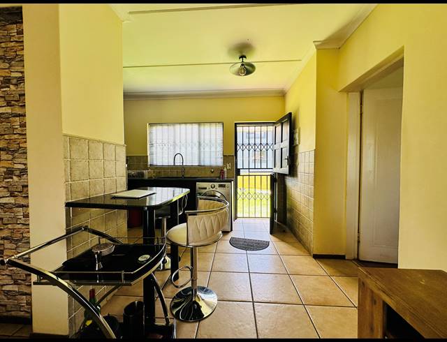 3 BEDROOM HOUSE FOR SALE IN ALBERTSDAL